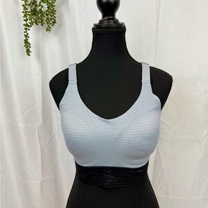 Victoria’s Secret VSX Women's Light Gray Banded Mesh Sports Bra 34D